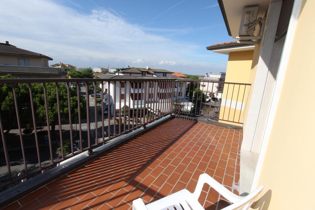 Residences La Rustica & Elite Ераклеа Екстер'єр фото